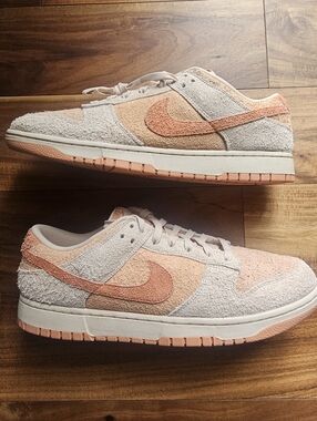 NWOT Nike Dunk Low